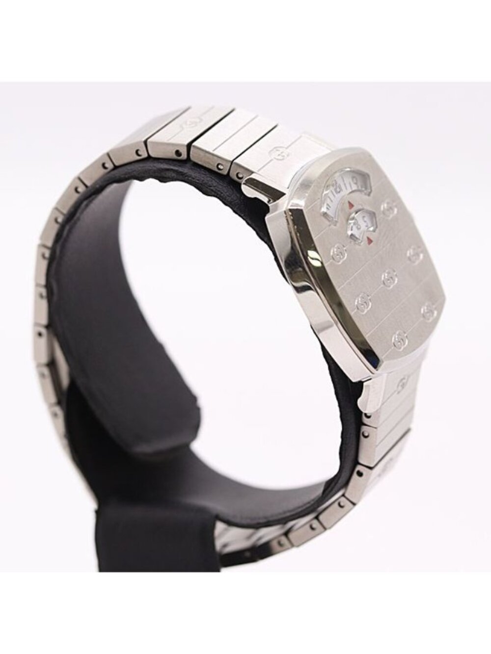 Gucci Grip 157.5 Quartz White Dial Watch - Picture 2 of 4